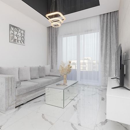 Elegant Apartments With Balcony & Parking Warsaw By Noclegi Renters Bagian luar foto
