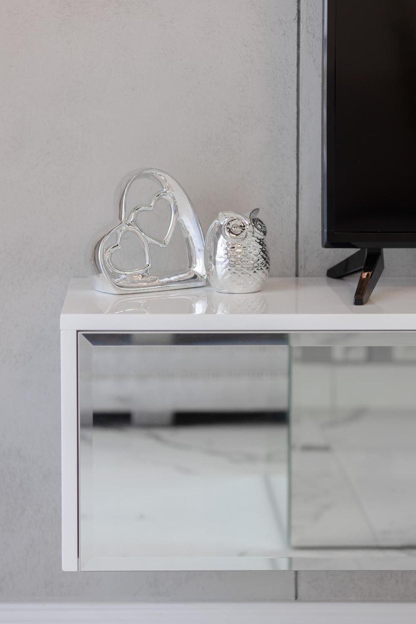 Elegant Apartments With Balcony & Parking Warsaw By Noclegi Renters Bagian luar foto