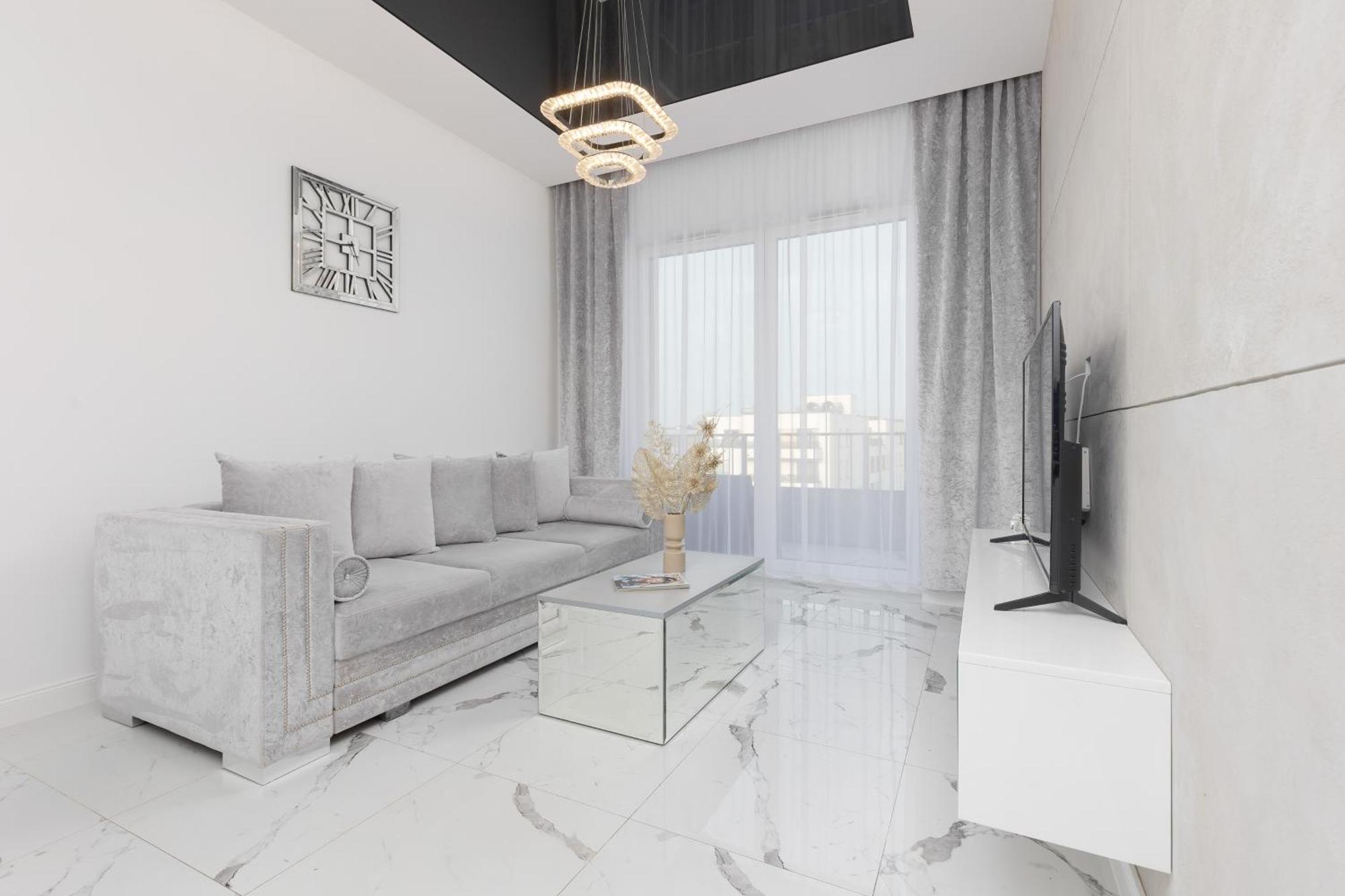 Elegant Apartments With Balcony & Parking Warsaw By Noclegi Renters Bagian luar foto